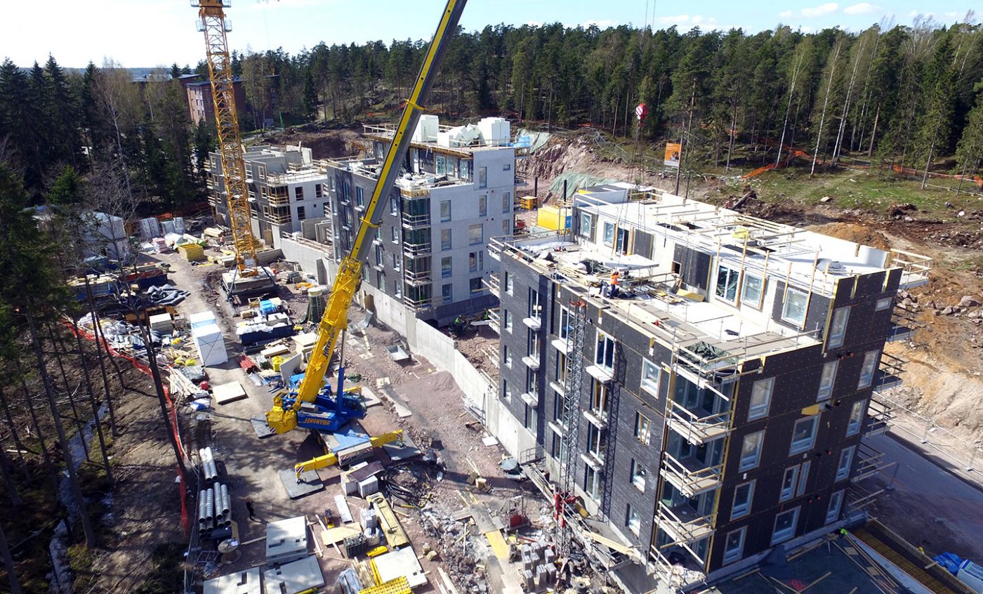 Asuntorakennustyömaa nostot Havator